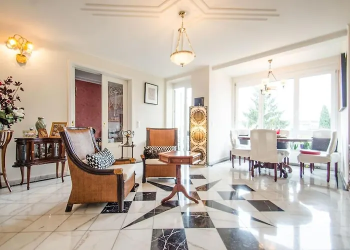 3 Bedroom 2 Bathroom Art Deco Flat In Basel City