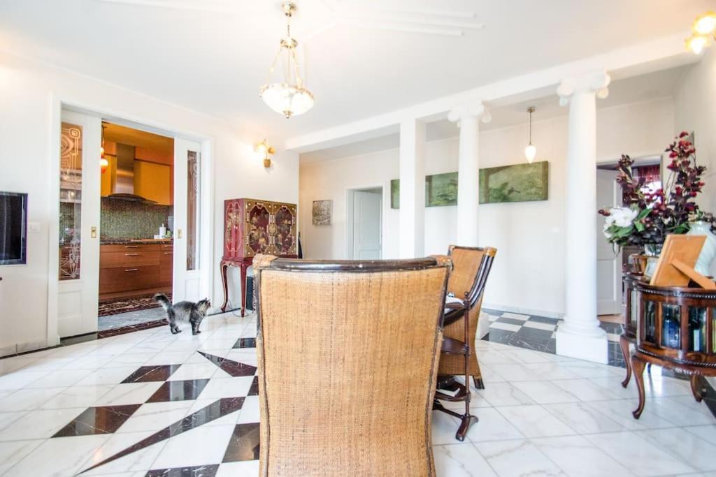 3 Bedroom 2 Bathroom Art Deco Flat In Appartamento *