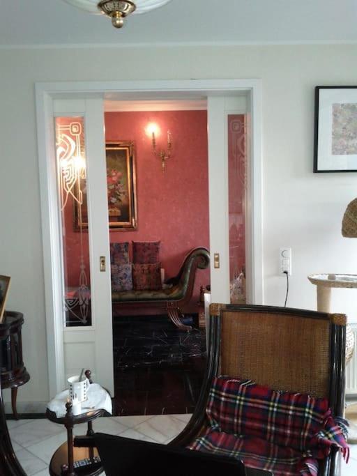 3 Bedroom 2 Bathroom Art Deco Flat In Appartamento Basilea