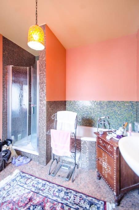 3 Bedroom 2 Bathroom Art Deco Flat In Appartamento
