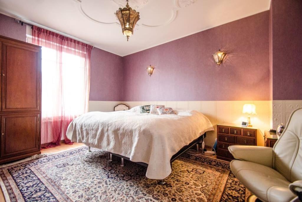 3 Bedroom 2 Bathroom Art Deco Flat In Appartamento Basilea